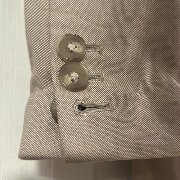 Gap Blazer - Summer ‘19 - Picture 3 of 6